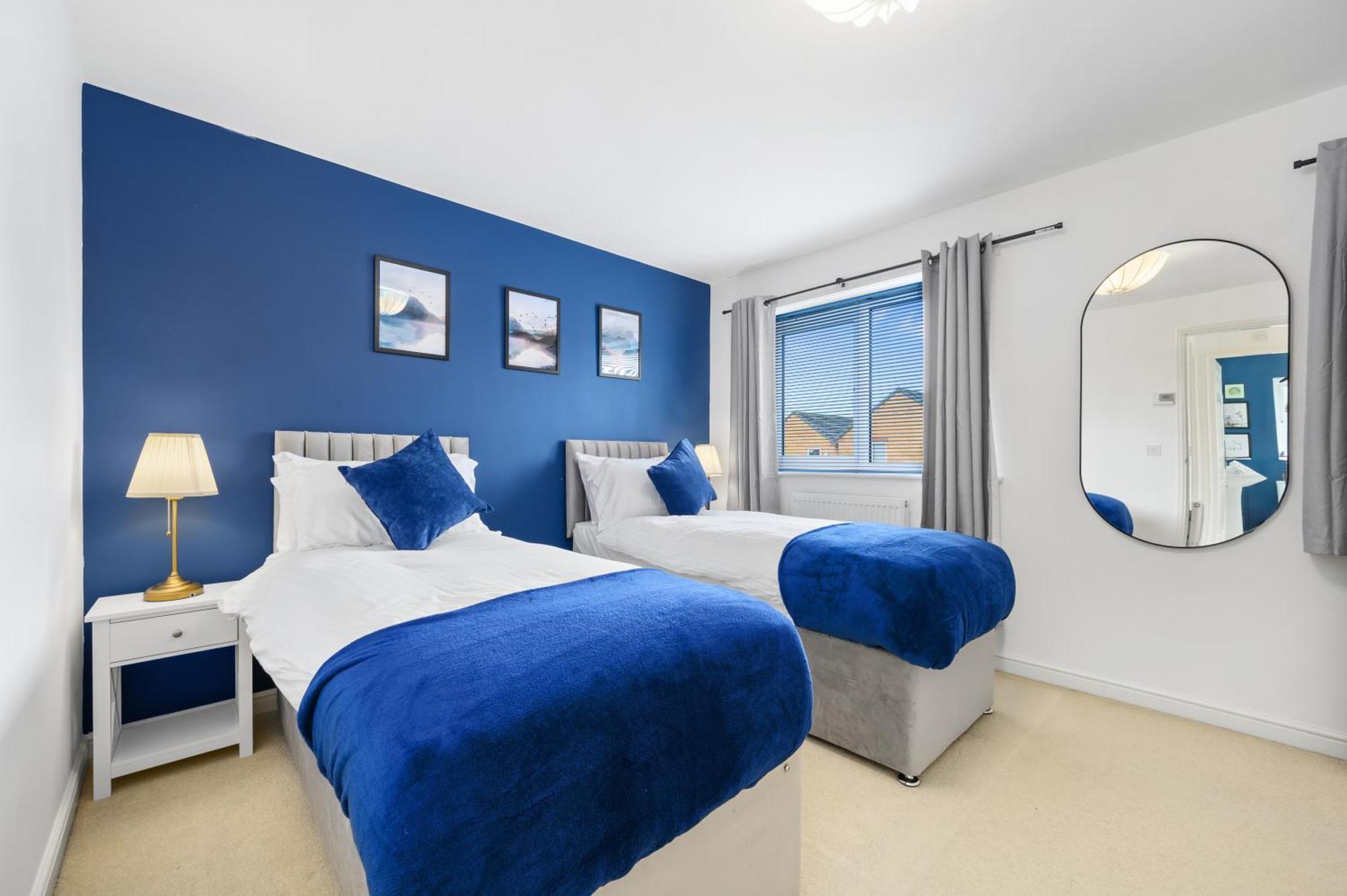 Comfy Stay 6Mins To Coop Live Arena, Etihad Stadium & City Centre With Wifi & Free Private Parking マンチェスター エクステリア 写真